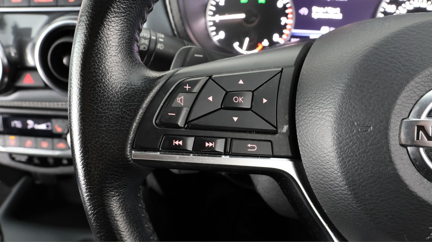 Used Nissan Juke 2019 for sale - 77439624: Photo 22