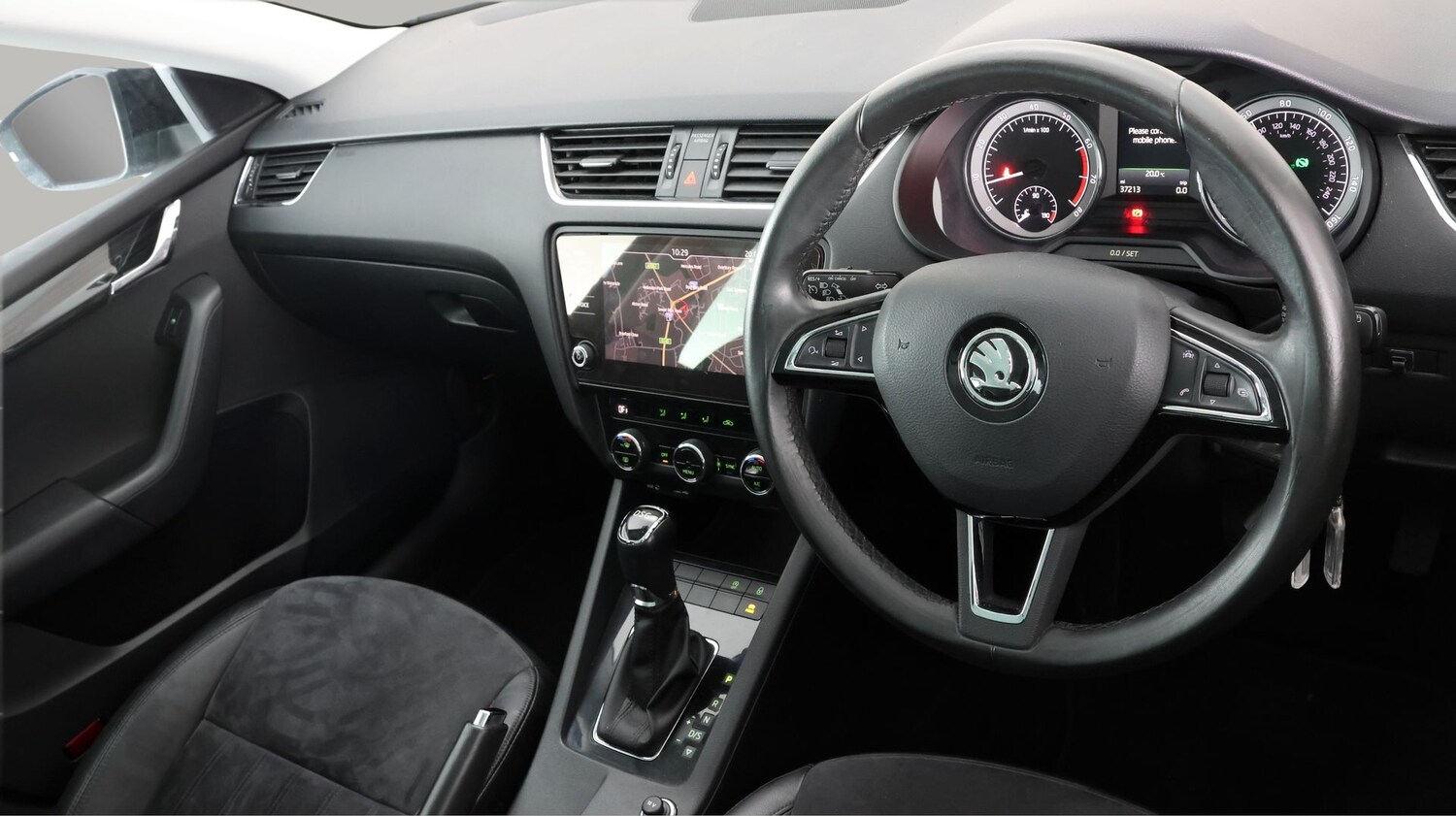 Used Skoda Octavia 2017 for sale - 77630917: Photo 9