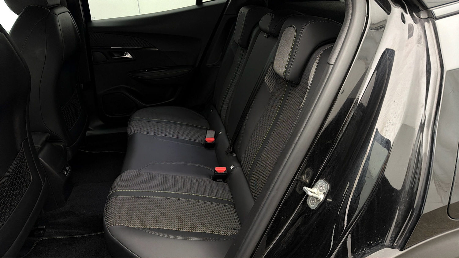 Used Peugeot E-2008 for sale - 78106580: Photo 15