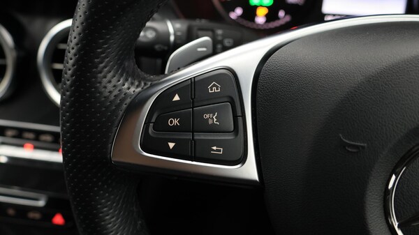 Used Mercedes-Benz GLC 2019 for sale - 76337131: Photo 25