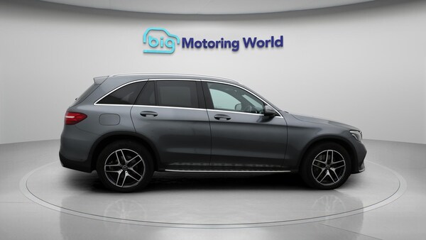 Used Mercedes-Benz GLC 2019 for sale - 76337131: Photo 9