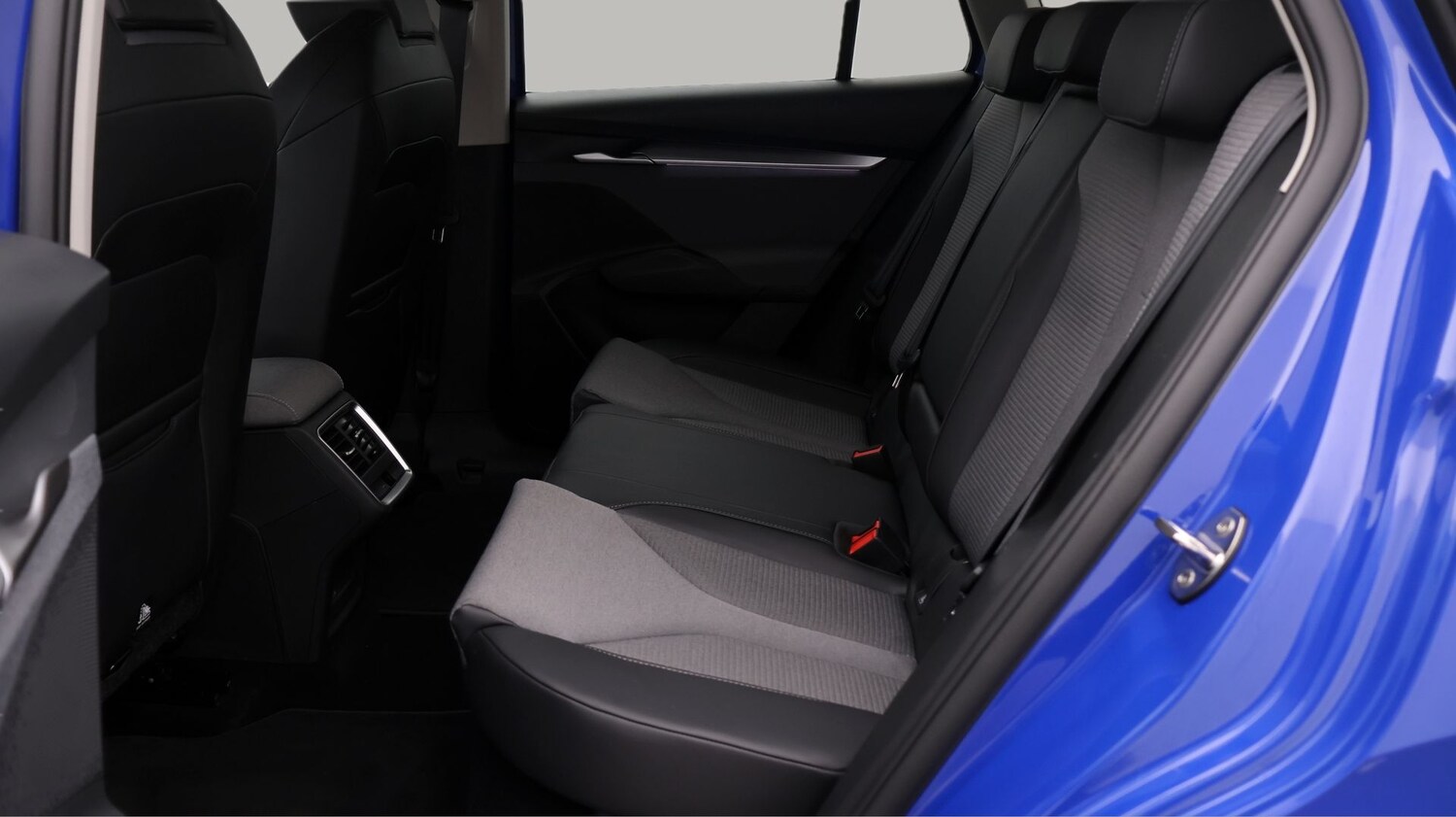 Used Skoda Enyaq 2025 for sale - 77271470: Photo 16