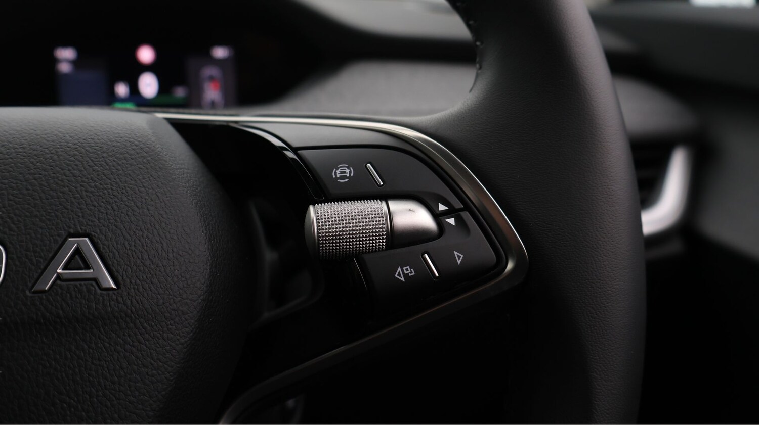 Used Skoda Enyaq 2025 for sale - 77271470: Photo 25