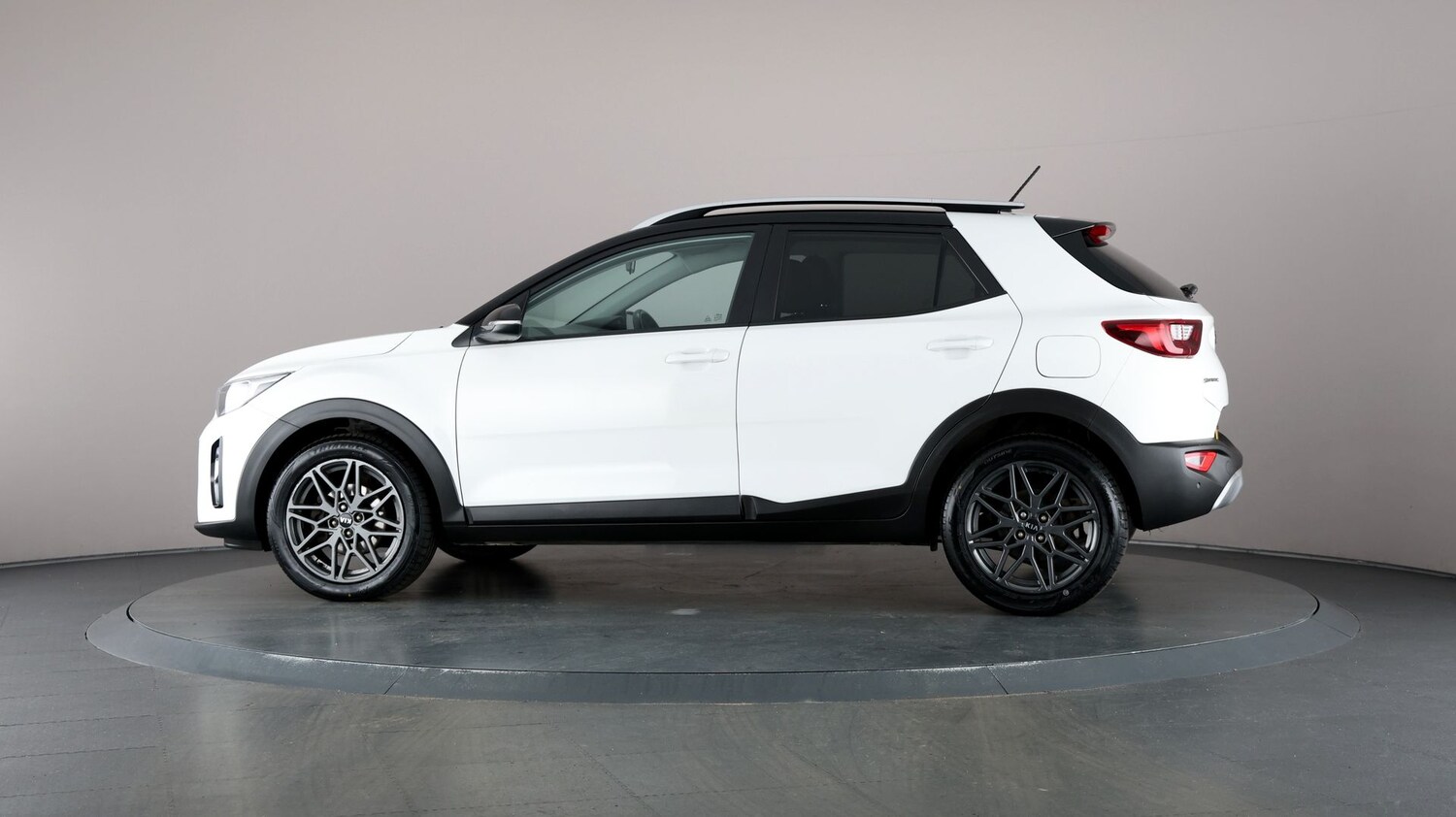 Used Kia Stonic for sale - 76815438: Photo 28