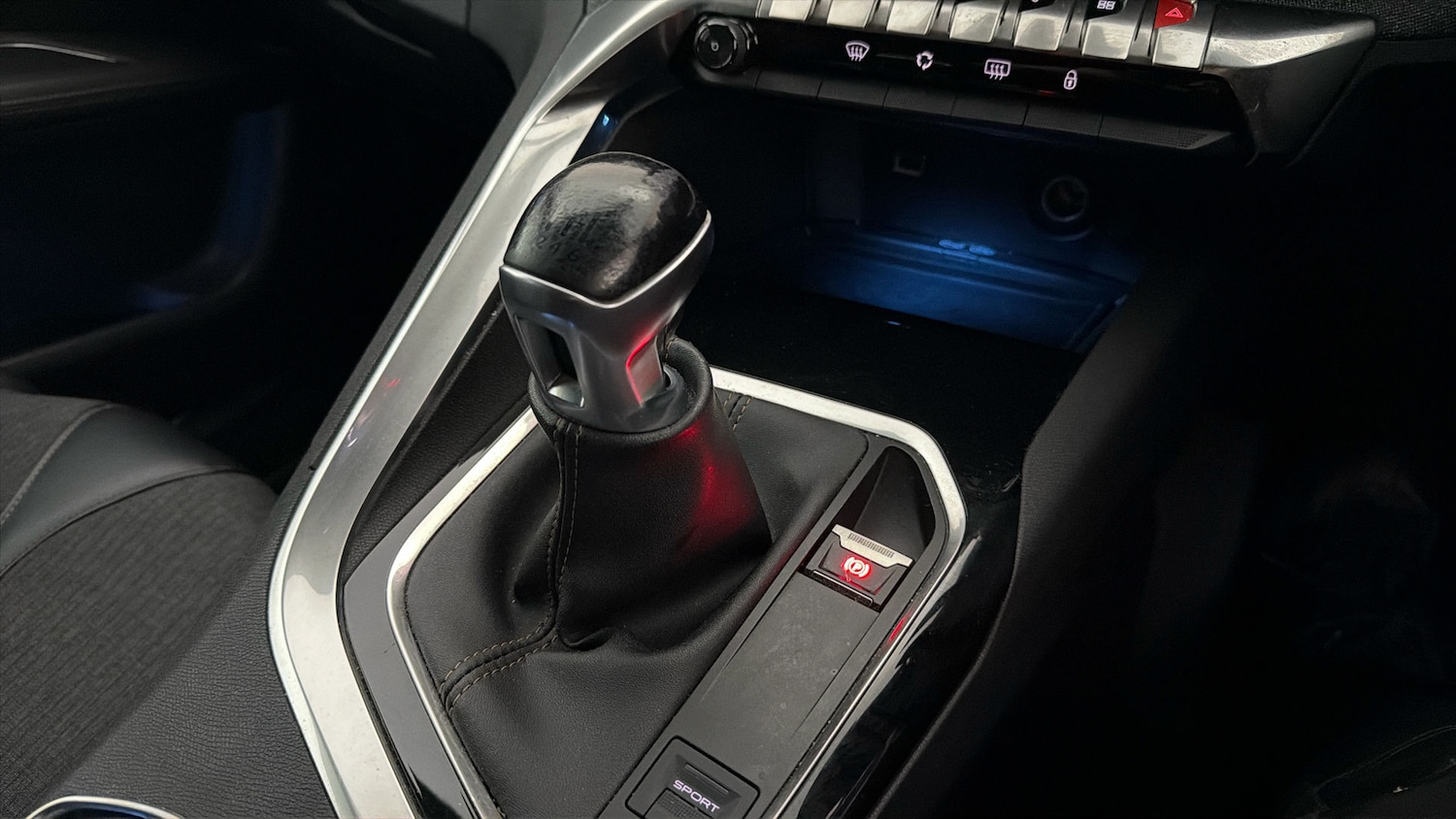 Used Peugeot 3008 2017 for sale - 77730983: Photo 28