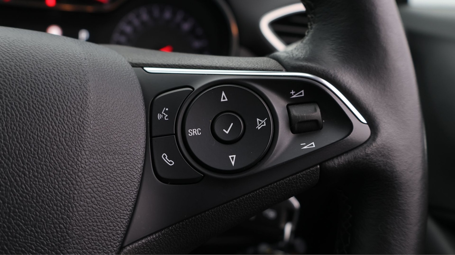 Used Vauxhall Crossland 2021 for sale - 77234064: Photo 25