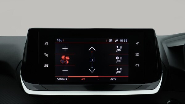 Used Peugeot 2008 2023 for sale - 76294730: Photo 13