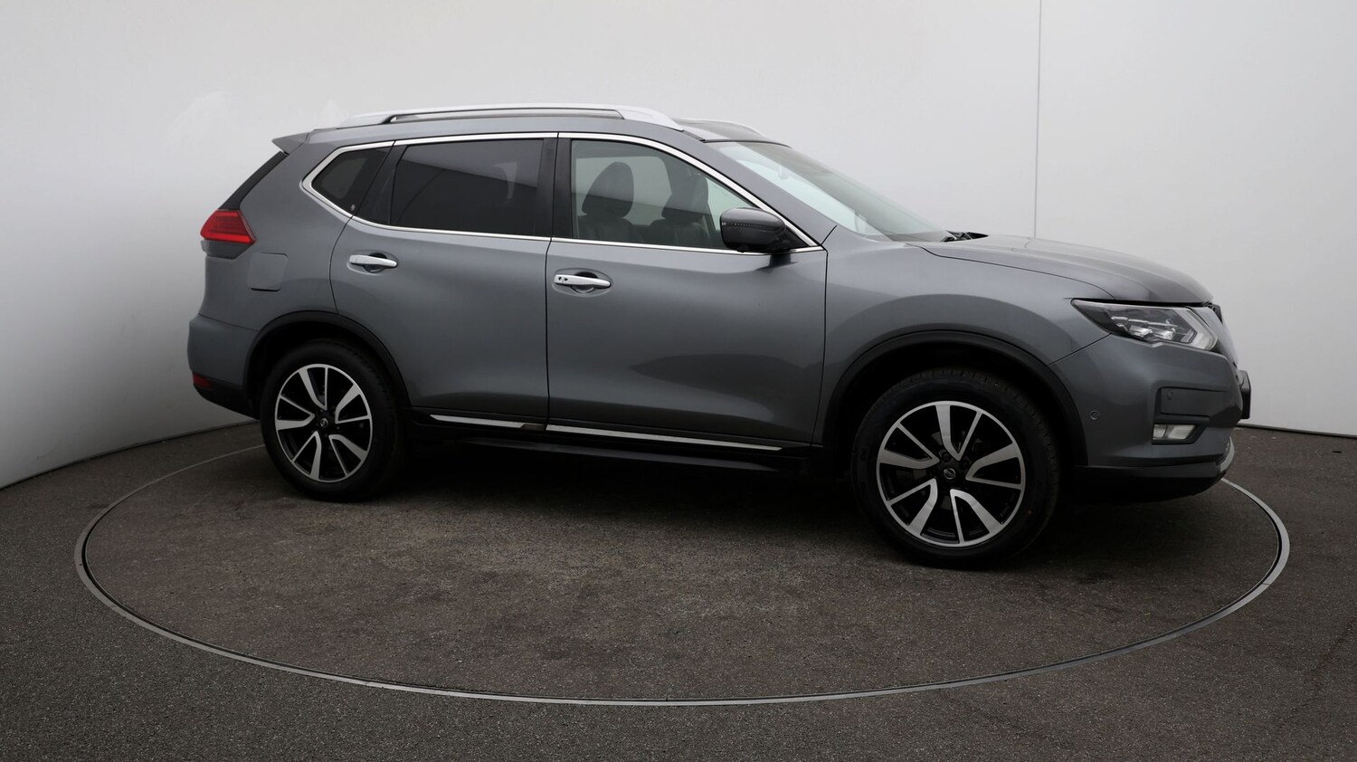 Used Nissan X-Trail for sale - 76815399: Photo 40