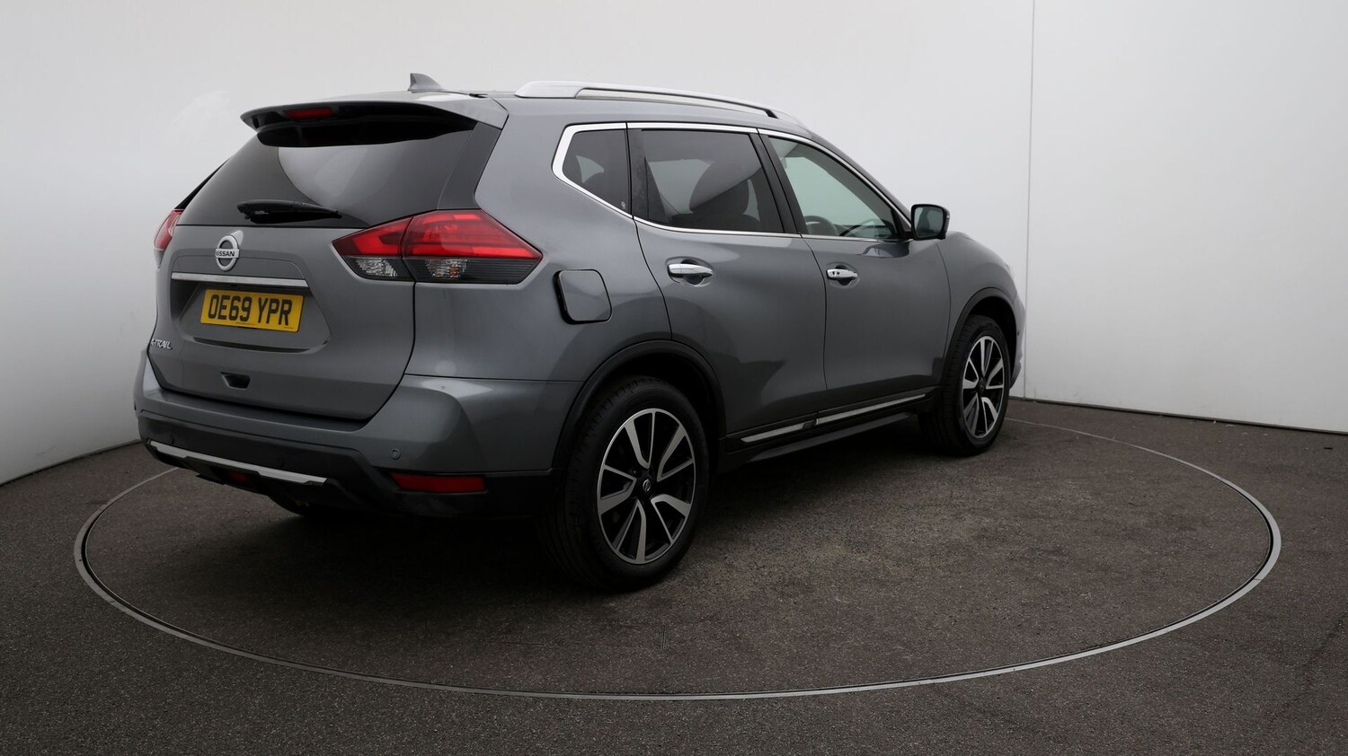 Used Nissan X-Trail for sale - 76815399: Photo 48