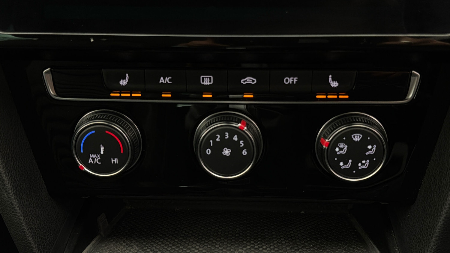 Used Volkswagen Passat 2023 for sale - 78210374: Photo 11