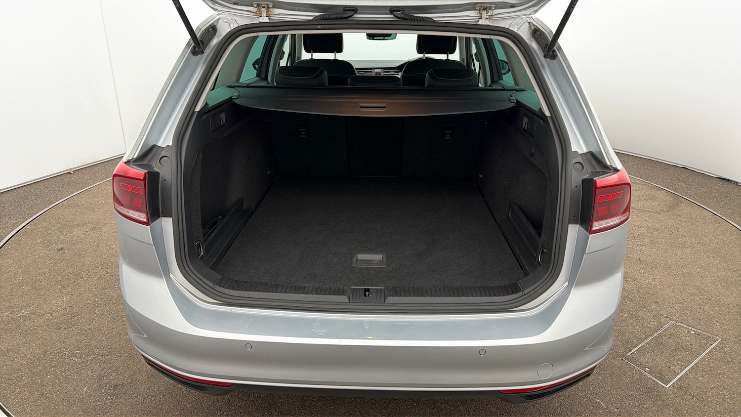 Used Volkswagen Passat 2023 for sale - 78210374: Photo 16