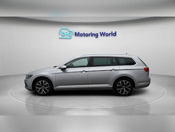 Used Volkswagen Passat 2023 for sale - 78210374: Photo