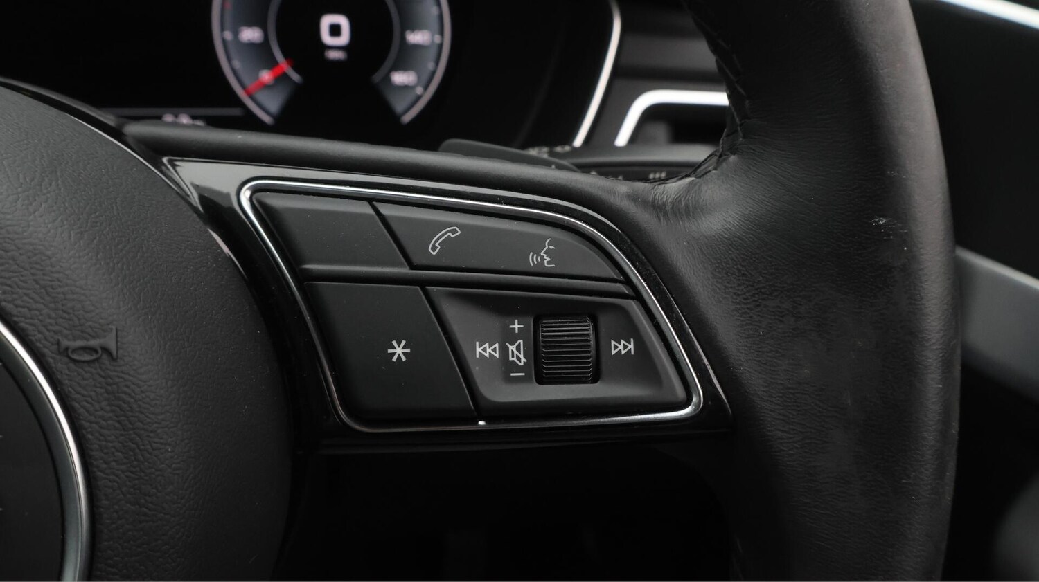 Used Audi A4 for sale - 76729016: Photo 25