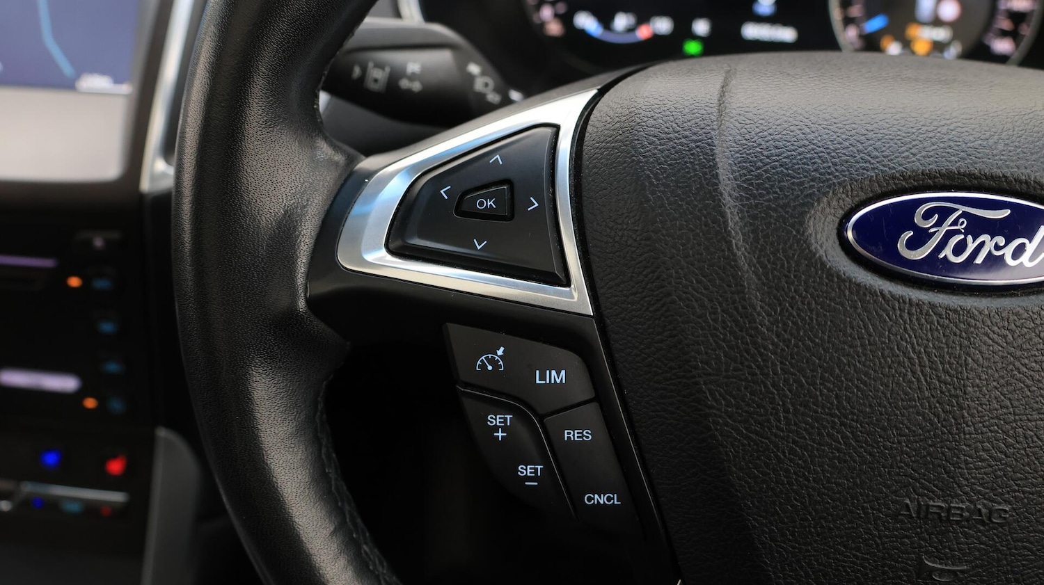 Used Ford Edge 2017 for sale - 76472223: Photo 26