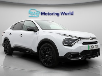 2024 (24) - 100kW E-Series 50kWh 4dr Auto