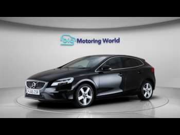 Used Volvo V40 2019 for sale - 74080536: Photo