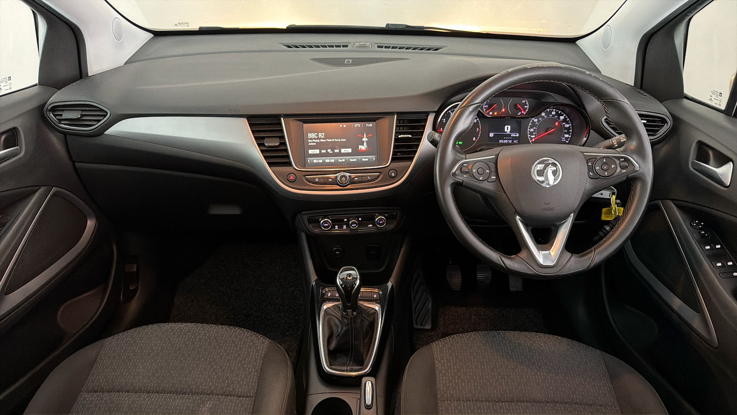 Used Vauxhall Crossland X 2017 for sale - 77932477: Photo 11