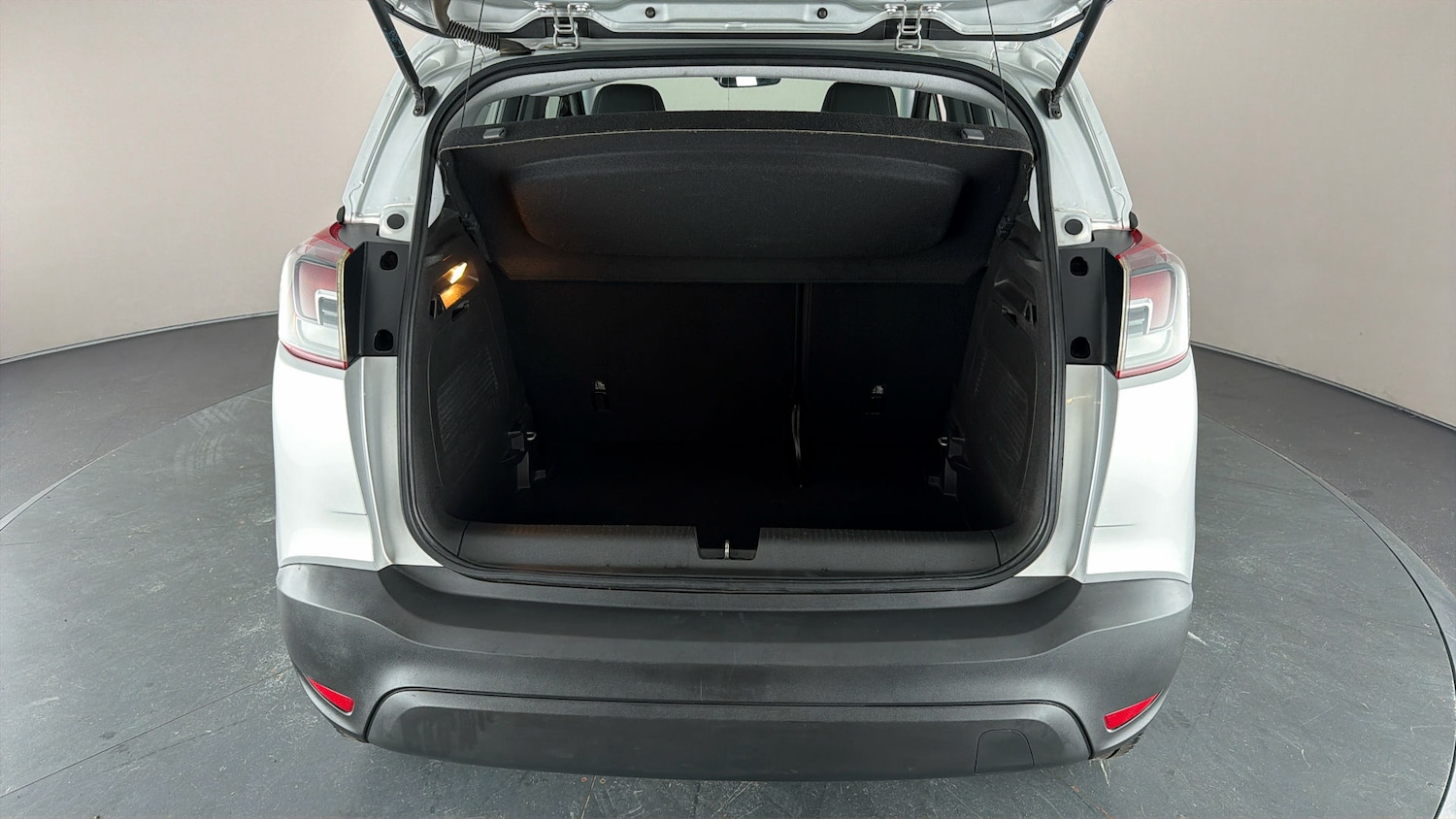 Used Vauxhall Crossland X 2017 for sale - 77932477: Photo 15