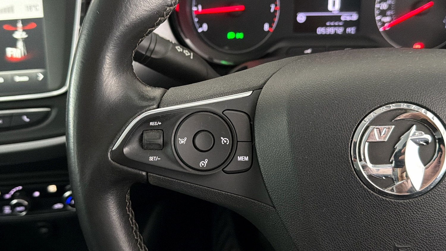 Used Vauxhall Crossland X 2017 for sale - 77932477: Photo 22