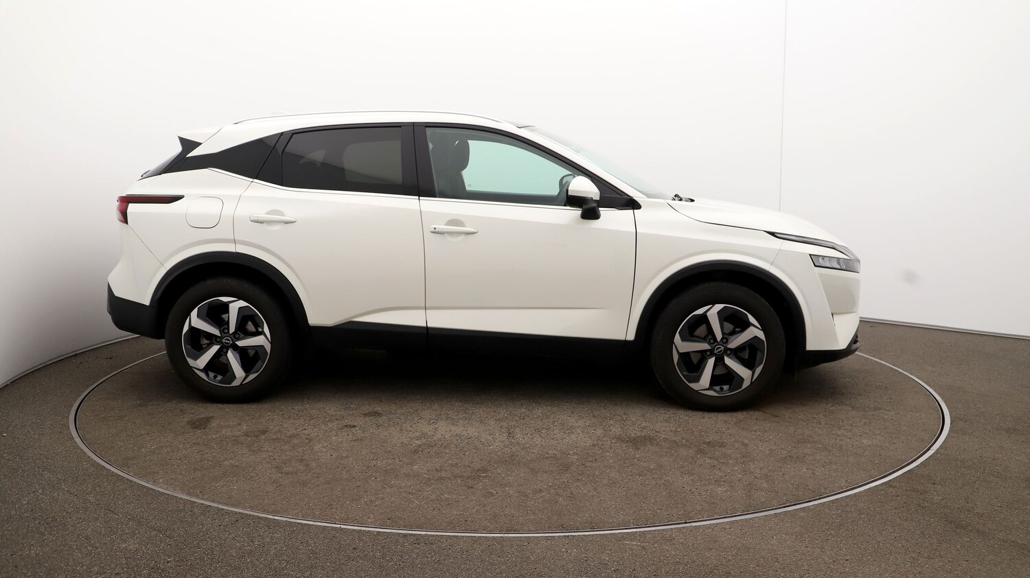 Used Nissan Qashqai for sale - 76815325: Photo 42