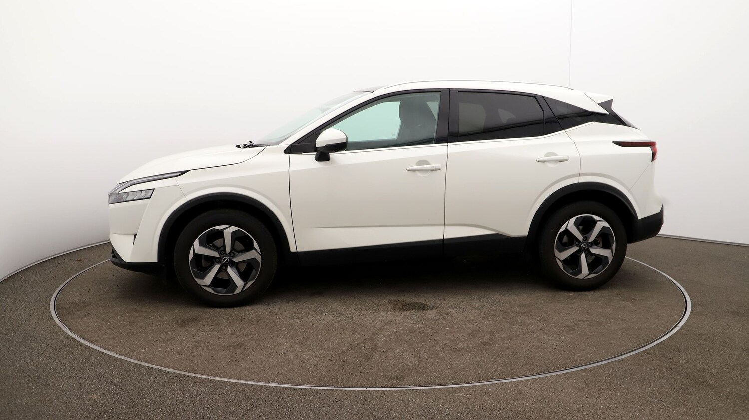 Used Nissan Qashqai for sale - 76815325: Photo 58