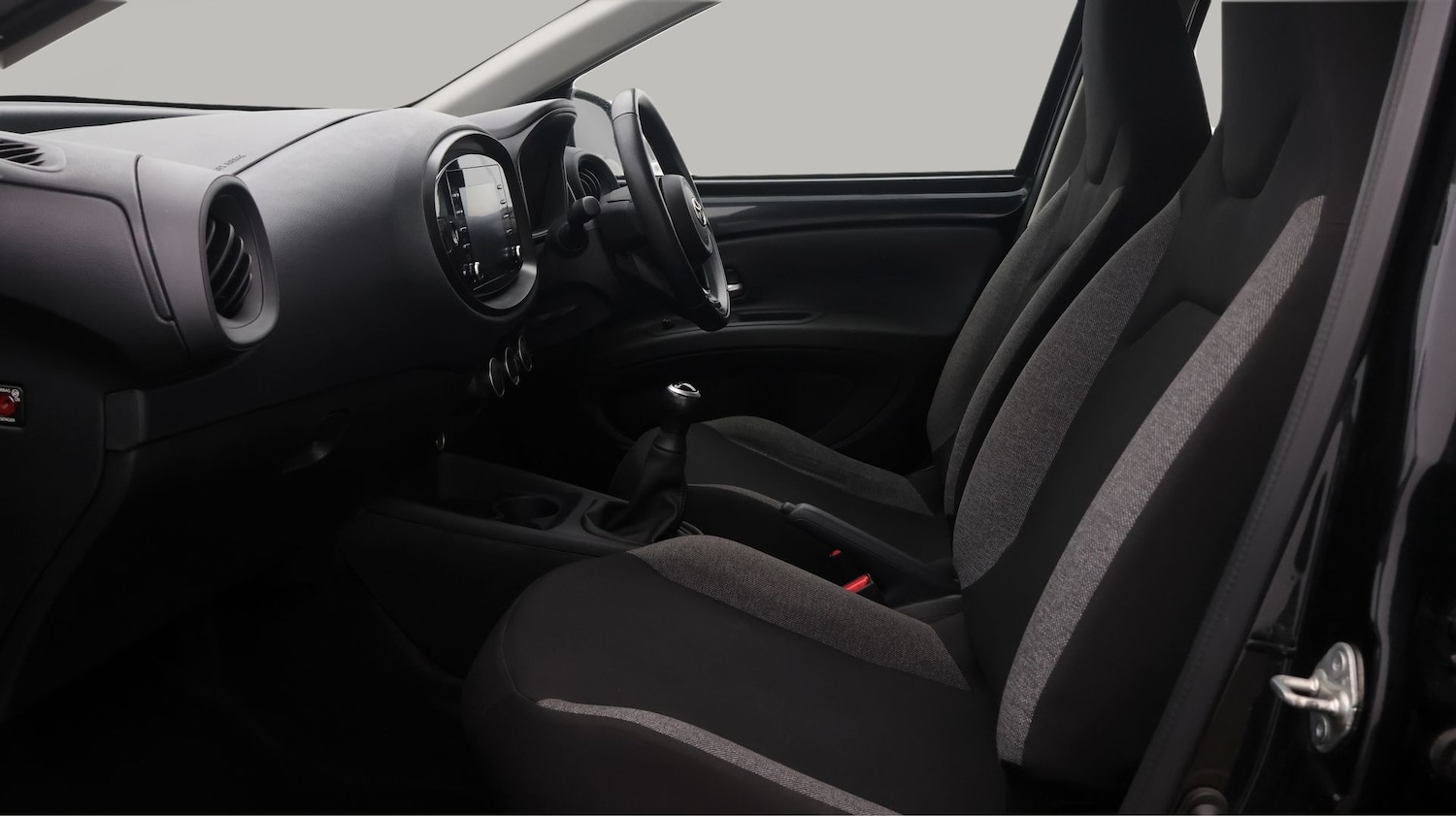 Used Toyota Aygo X 2022 for sale - 77391843: Photo 14