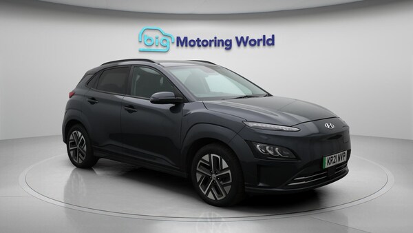 Used Hyundai KONA 2021 for sale - 76337865: Photo 2