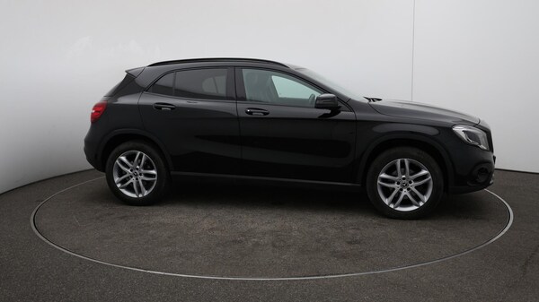 Used Mercedes-Benz GLA 2019 for sale - 76166423: Photo 48