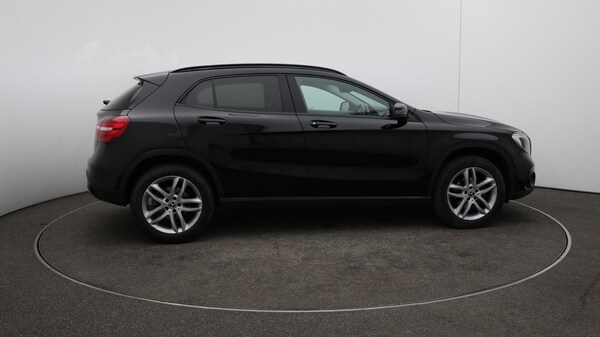Used Mercedes-Benz GLA 2019 for sale - 76166423: Photo 50
