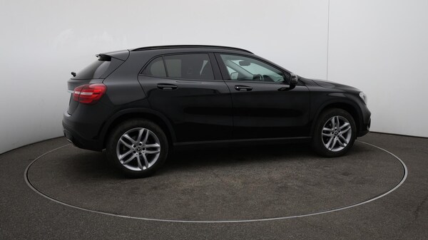 Used Mercedes-Benz GLA 2019 for sale - 76166423: Photo 51