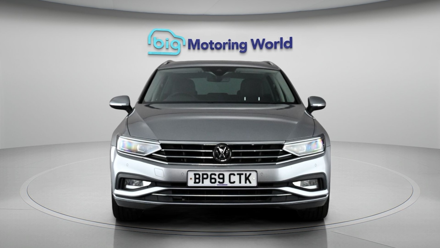 Used Volkswagen Passat 2020 for sale - 77731911: Photo 2