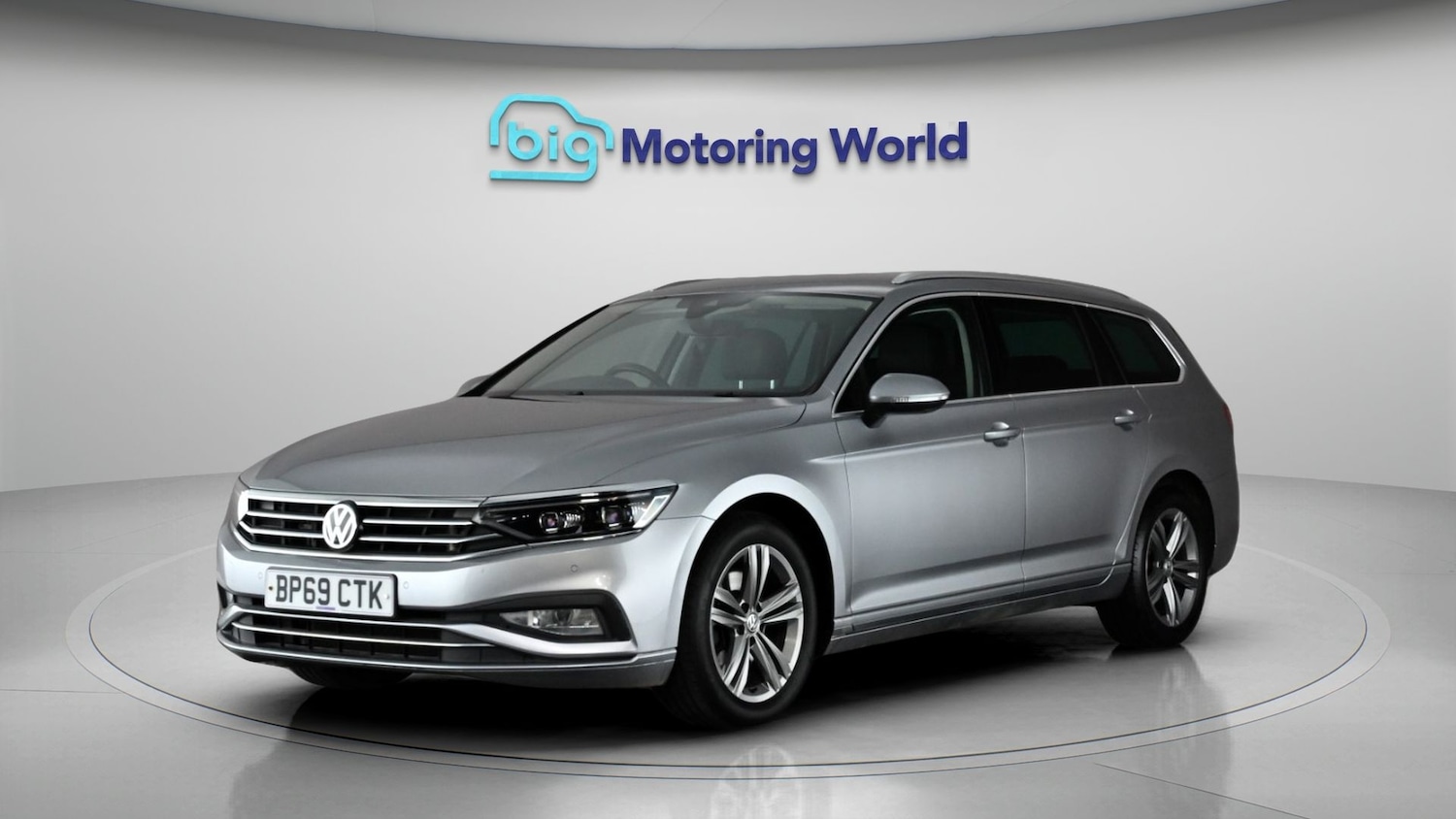 Used Volkswagen Passat 2020 for sale - 77731911: Photo 3