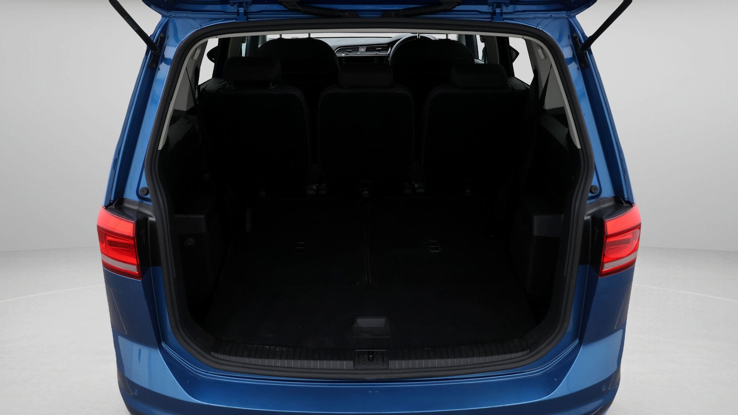 Used Volkswagen Touran 2022 for sale - 77607022: Photo 17