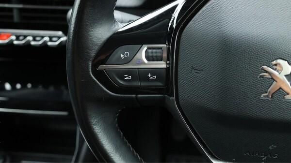 Used Peugeot 2008 2021 for sale - 76307446: Photo 24