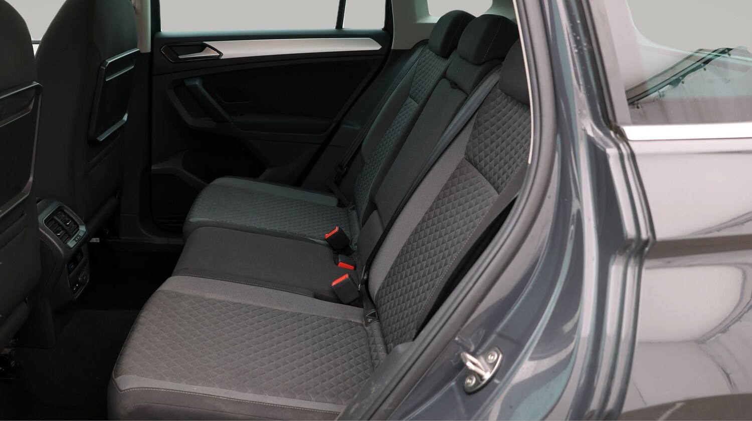 Used Volkswagen Tiguan 2018 for sale - 77201106: Photo 16