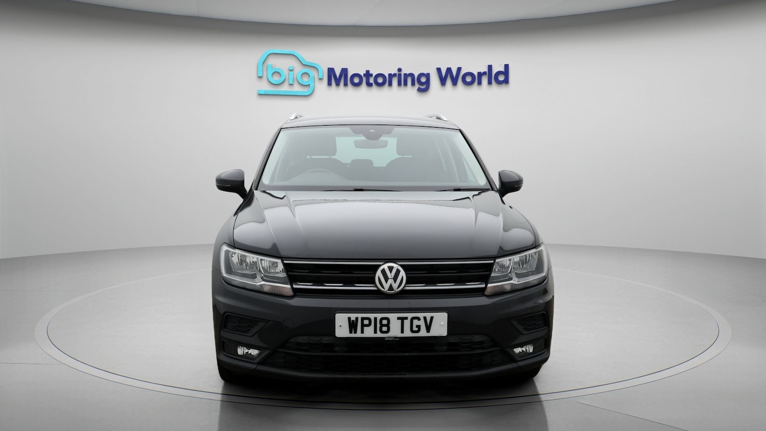 Used Volkswagen Tiguan 2018 for sale - 77201106: Photo 2
