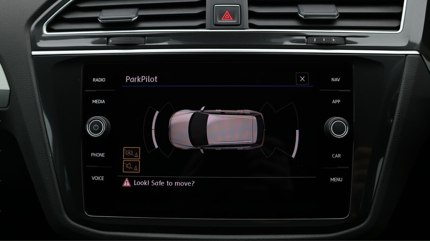 Used Volkswagen Tiguan 2018 for sale - 77201106: Photo 21