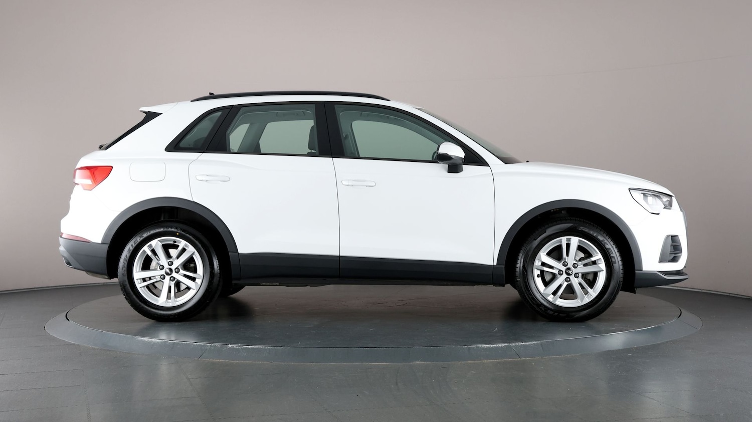 Used Audi Q3 for sale - 76815261: Photo 55