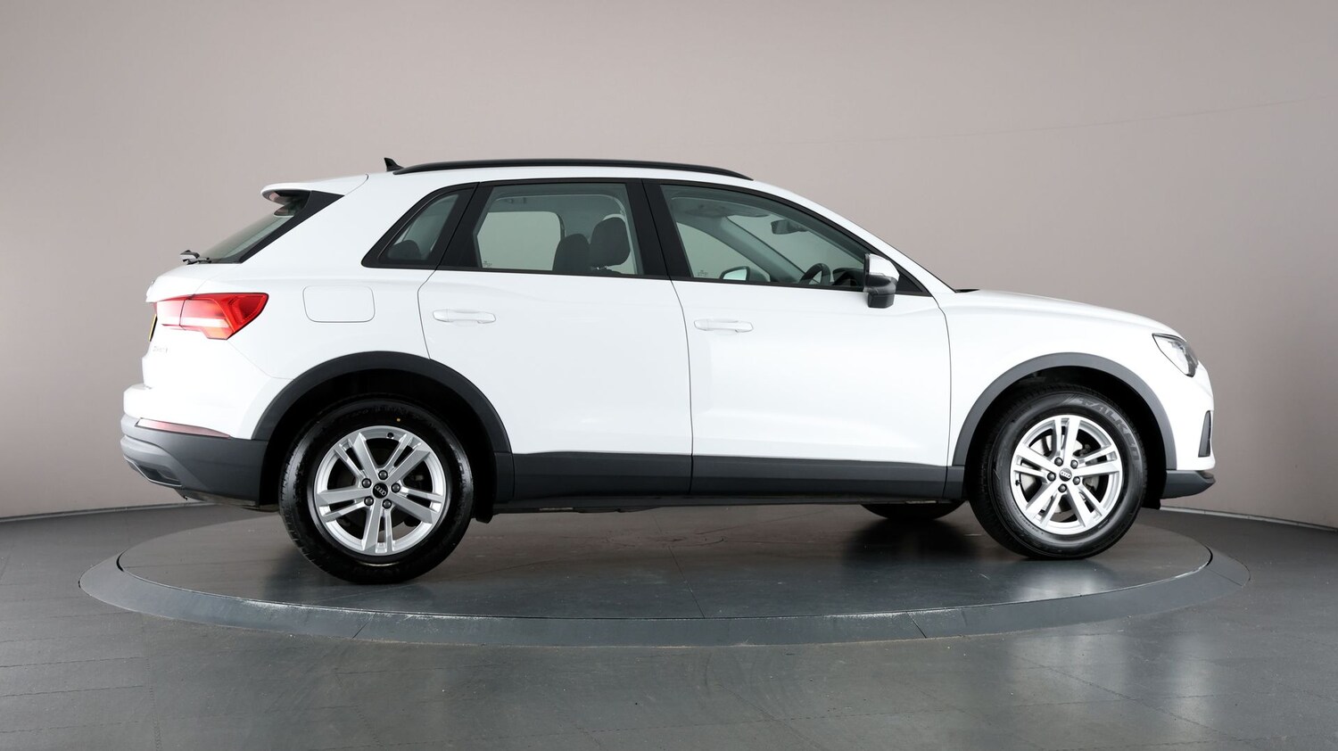 Used Audi Q3 for sale - 76815261: Photo 57