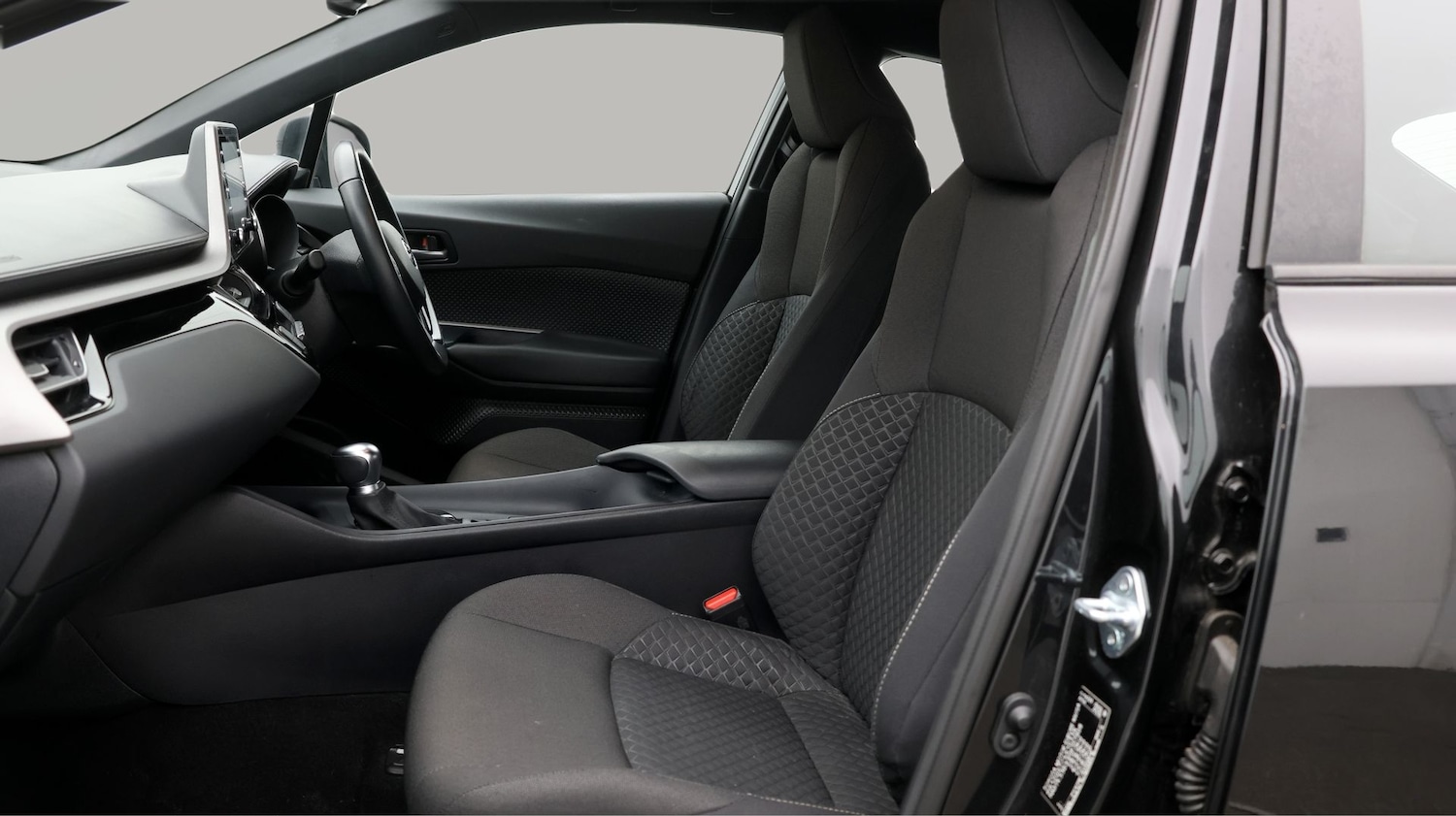 Used Toyota C-HR 2022 for sale - 77233663: Photo 14