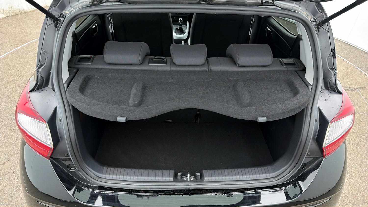 Used Hyundai i10 2023 for sale - 78018154: Photo 16