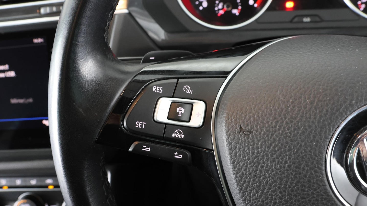 Used Volkswagen Tiguan 2018 for sale - 77595676: Photo 24