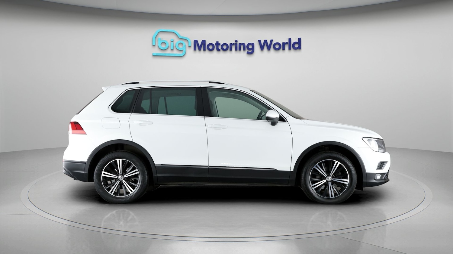 Used Volkswagen Tiguan 2018 for sale - 77595676: Photo 8