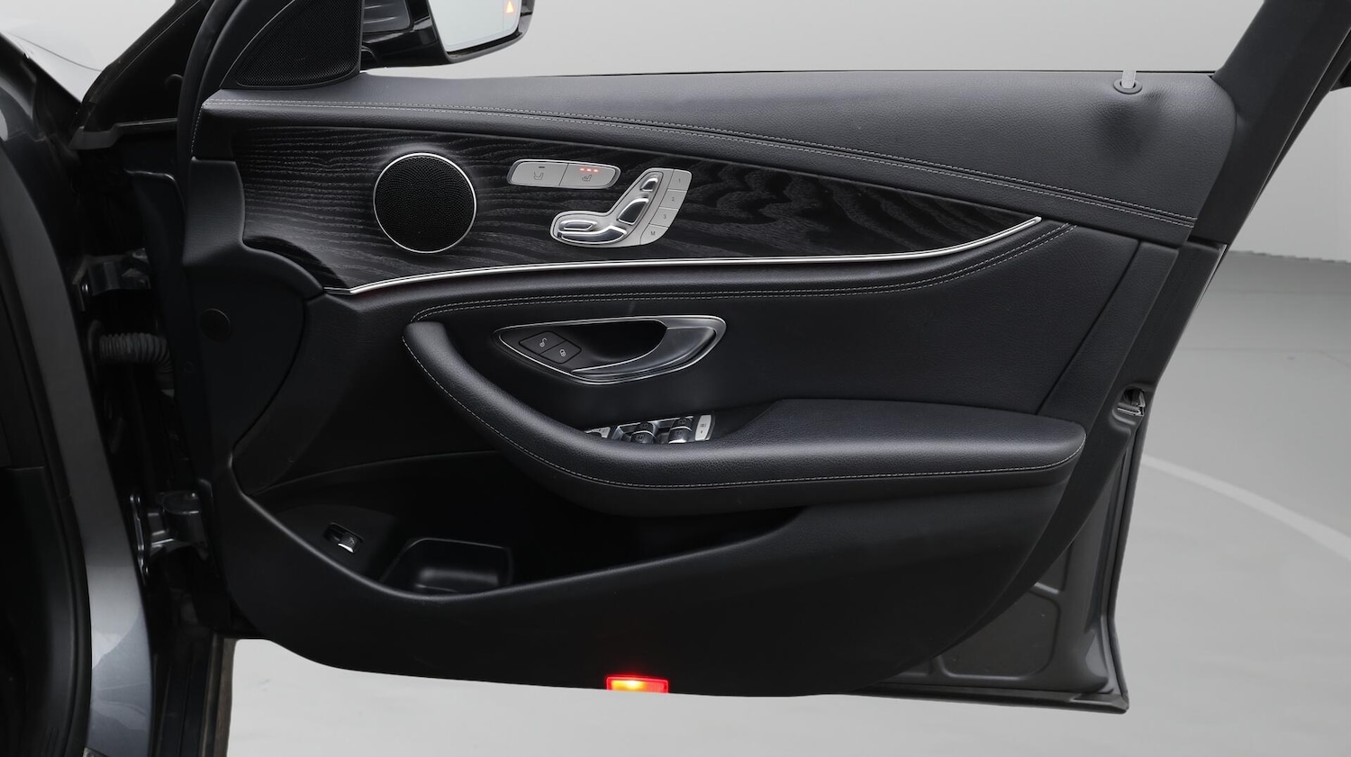 Used Mercedes-Benz E Class 2019 for sale - 76573735: Photo 16