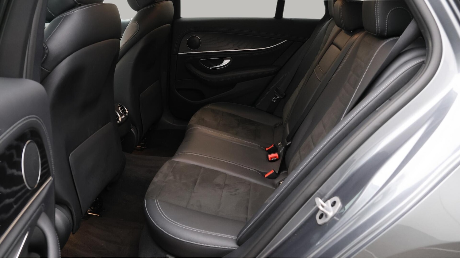 Used Mercedes-Benz E Class 2019 for sale - 76573735: Photo 17