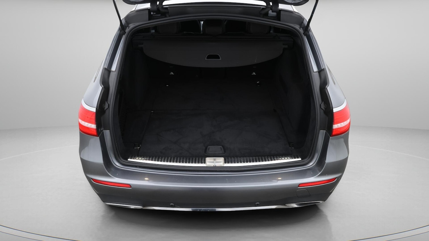 Used Mercedes-Benz E Class 2019 for sale - 76573735: Photo 18