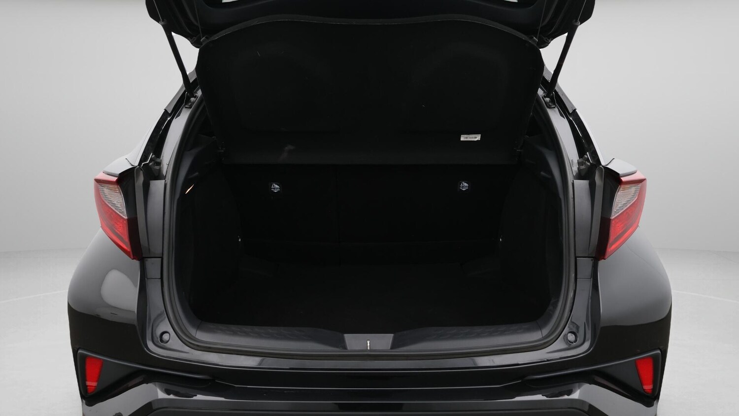 Used Toyota C-HR 2022 for sale - 76645883: Photo 17