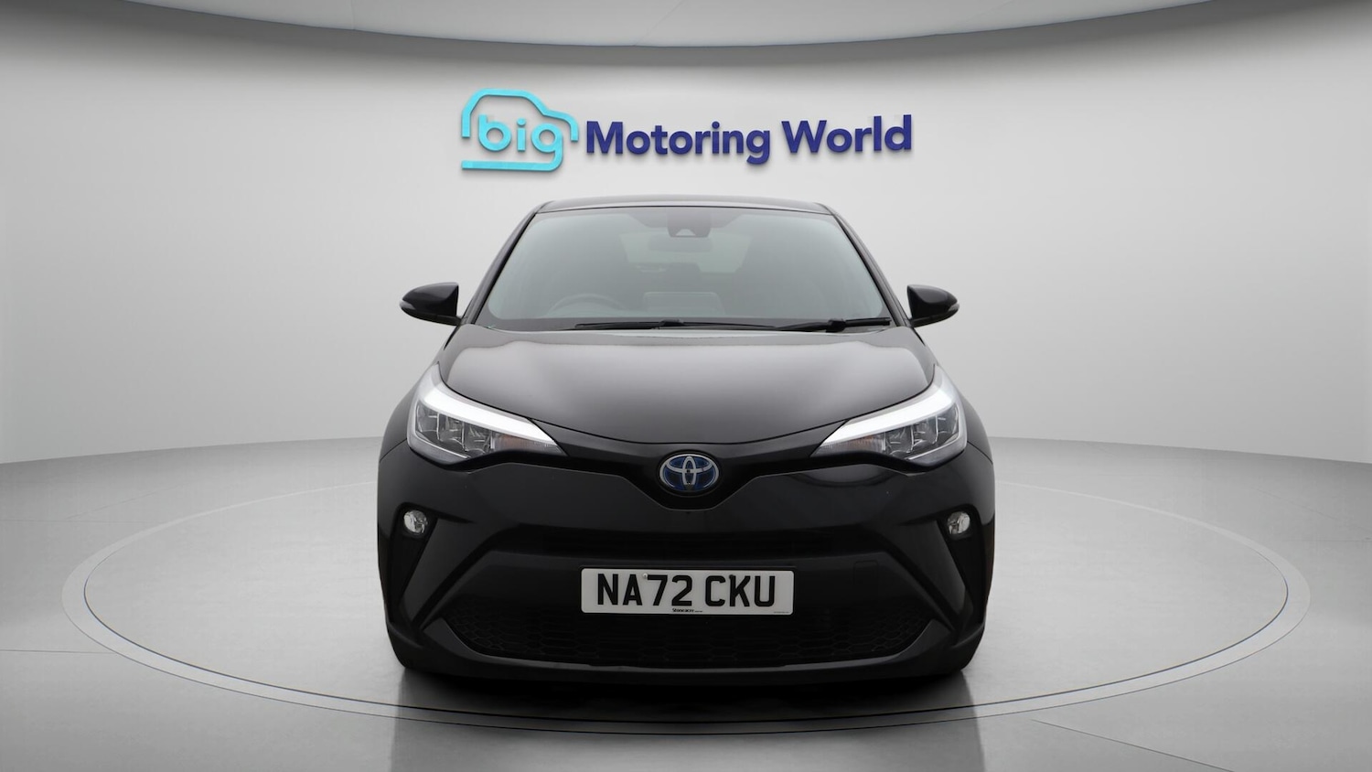 Used Toyota C-HR 2022 for sale - 76645883: Photo 2