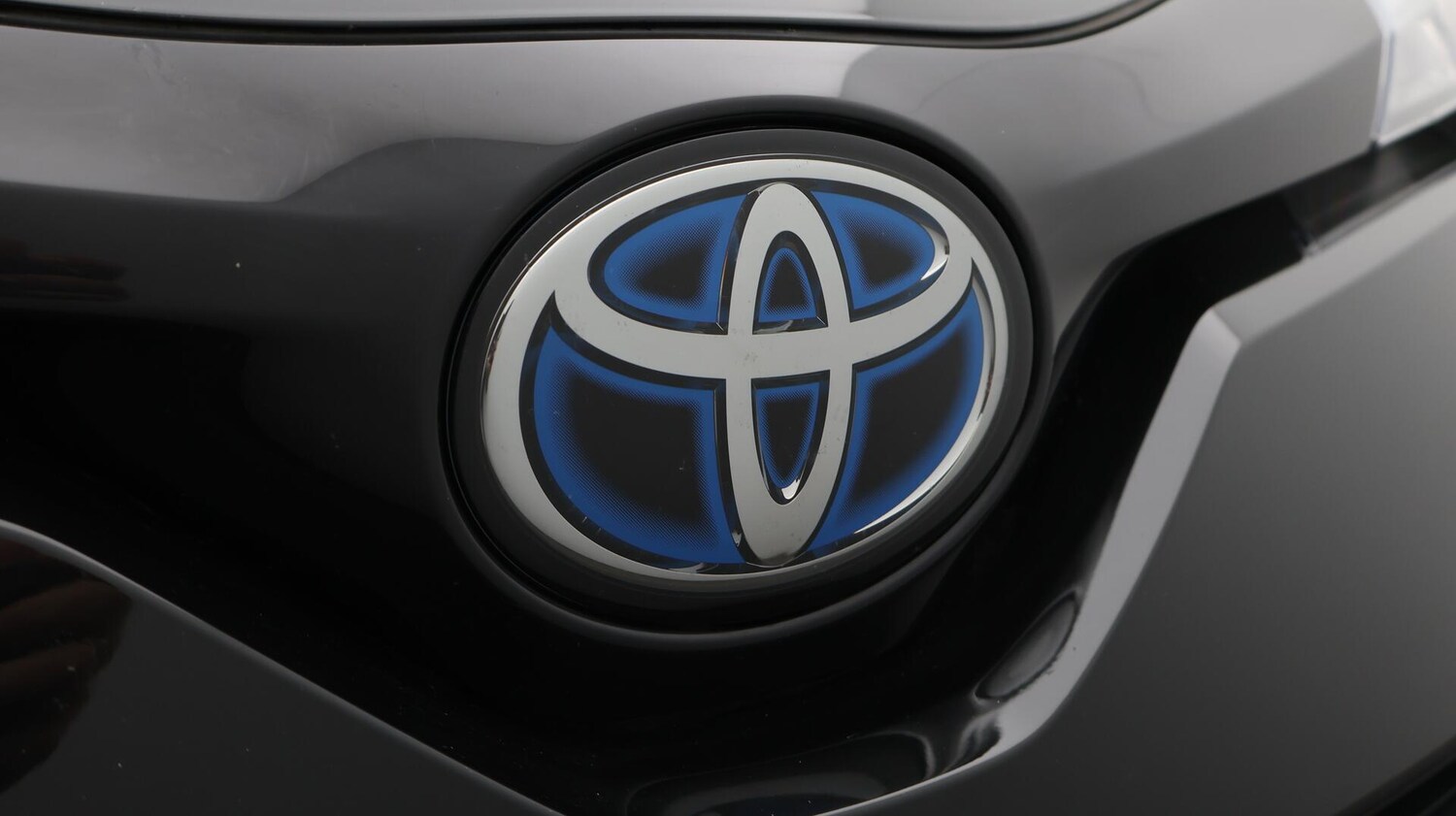 Used Toyota C-HR 2022 for sale - 76645883: Photo 23