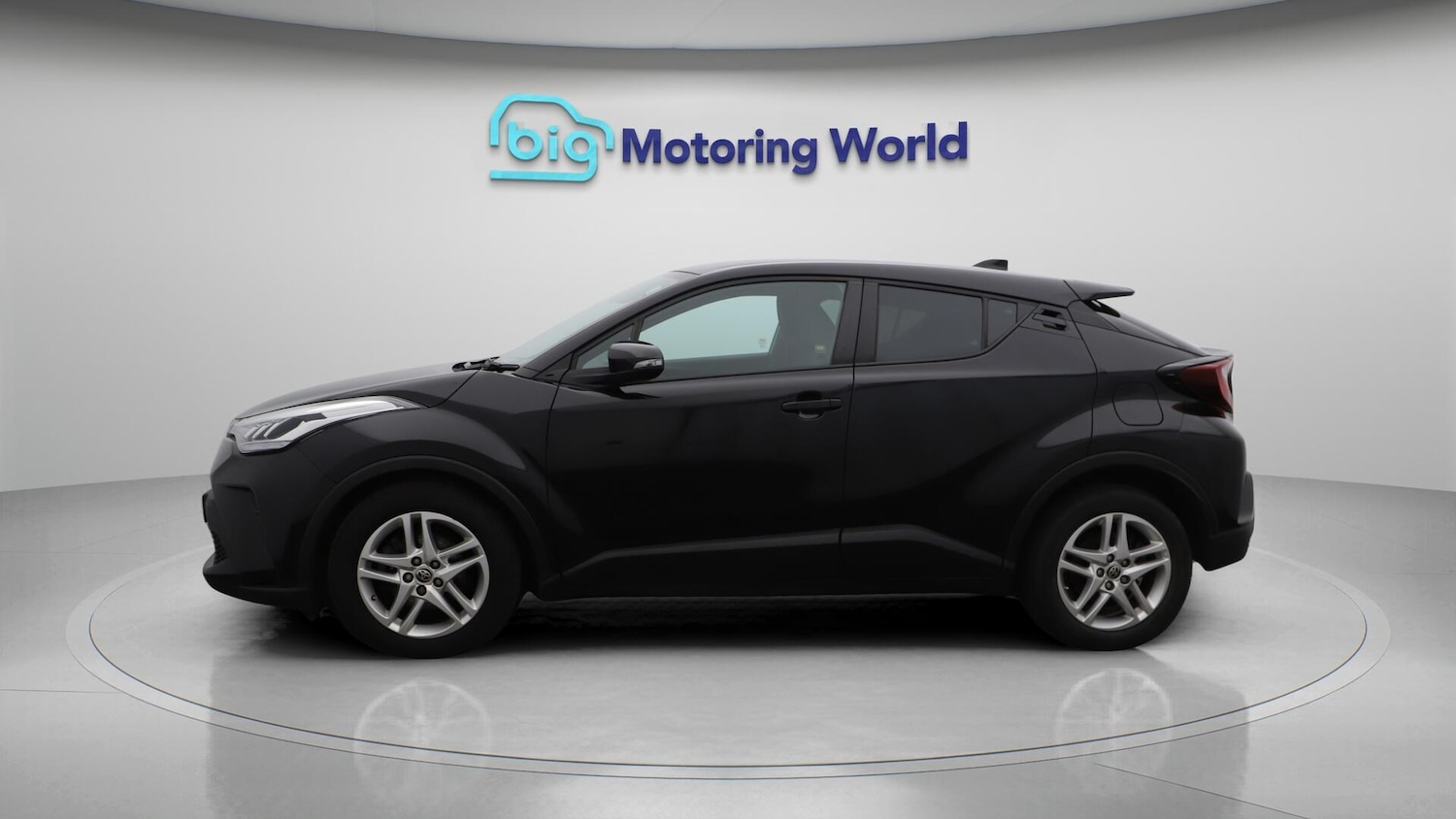 Used Toyota C-HR 2022 for sale - 76645883: Photo 4